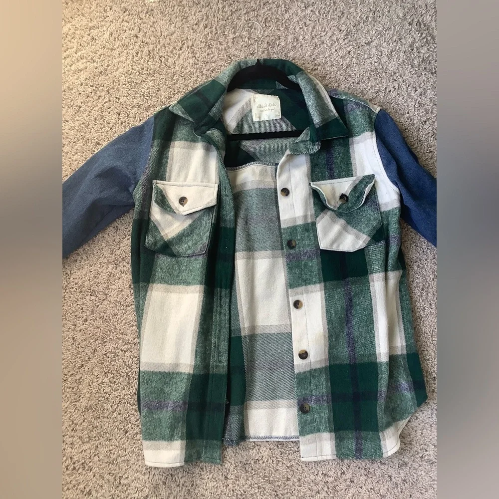 Altar’d State Flannel - Picture 3 of 15